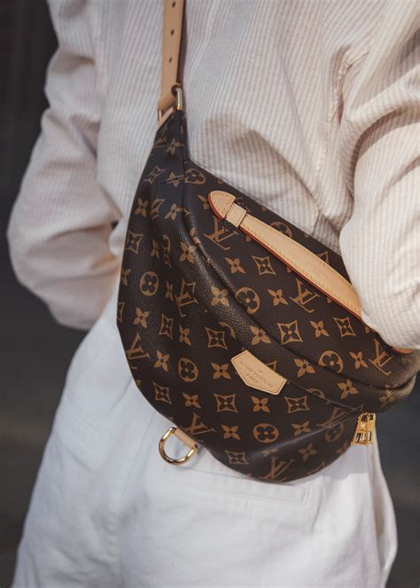 belt bag Louis Vuitton women's